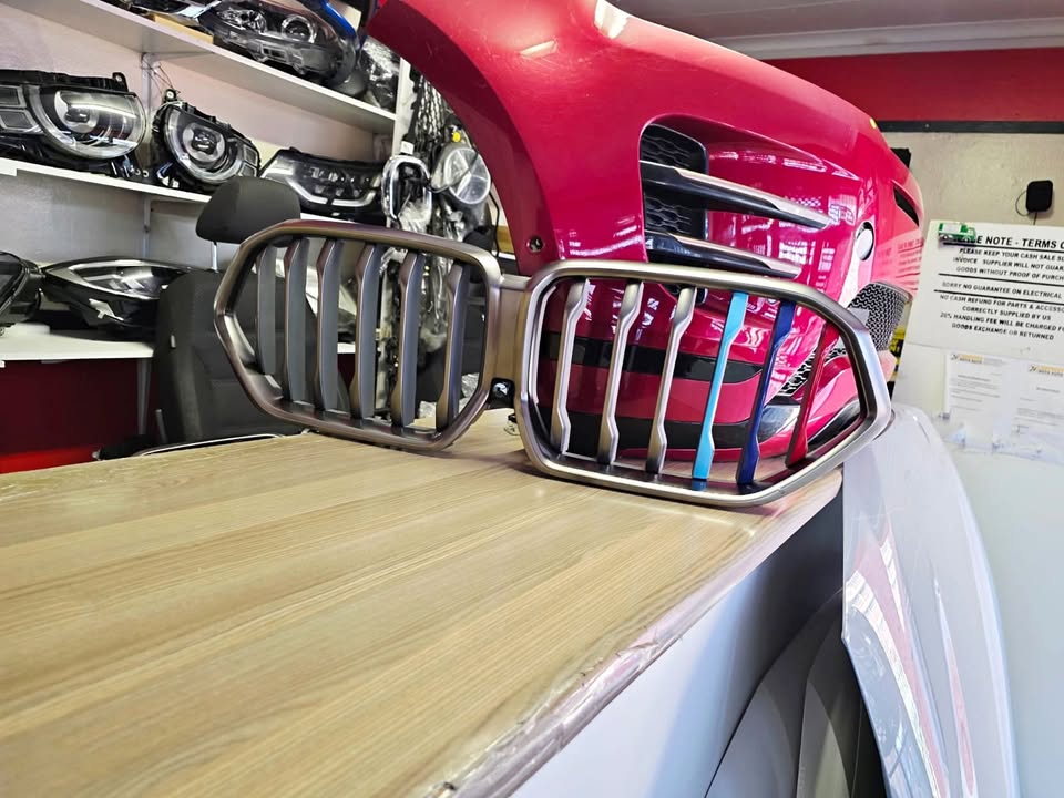 BMW G06 X6 M COMPETION MAIN GRILL (2022) TRI COLOUR IN A BEAUTIFUL NEW CONDITION FOR SALE. - Private Seller BMW G06 X6 M COMPETION MAIN GRILL (2022) TRI COLOUR IN A BEAUTIFUL NEW CONDITION FOR SALE. - Private Seller