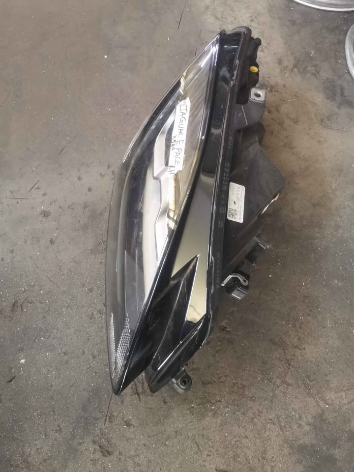 Jaguar E Pace right headlight - Private Seller