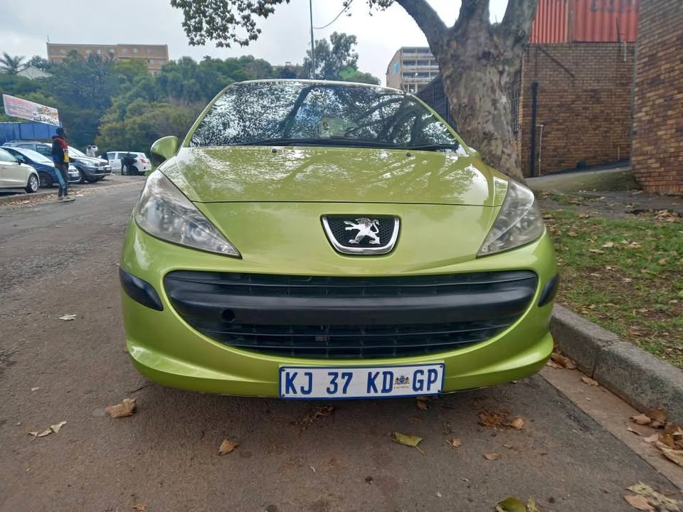 2008 PEUGEOT 207 PETROL, MANUAL, GREEN SPARE KEYS 2008 PEUGEOT 207 PETROL, MANUAL, GREEN SPARE KEYS