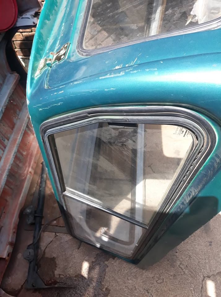 Nissan Np300 Double Cab Canopy For Sale - Private Seller