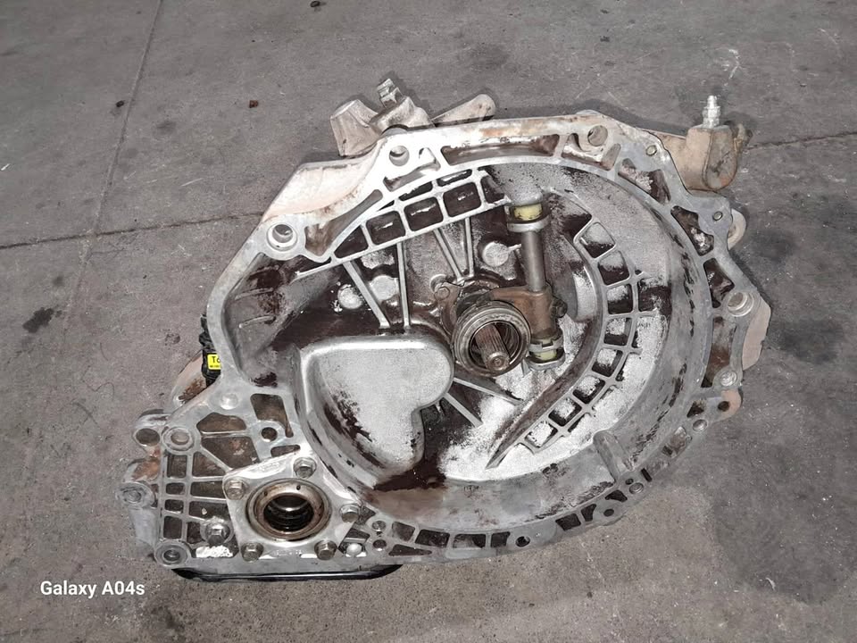 CHEVROLET AVEO 1.6 F16D3 MANUAL GEARBOX FOR SALE - Private Seller CHEVROLET AVEO 1.6 F16D3 MANUAL GEARBOX FOR SALE - Private Seller