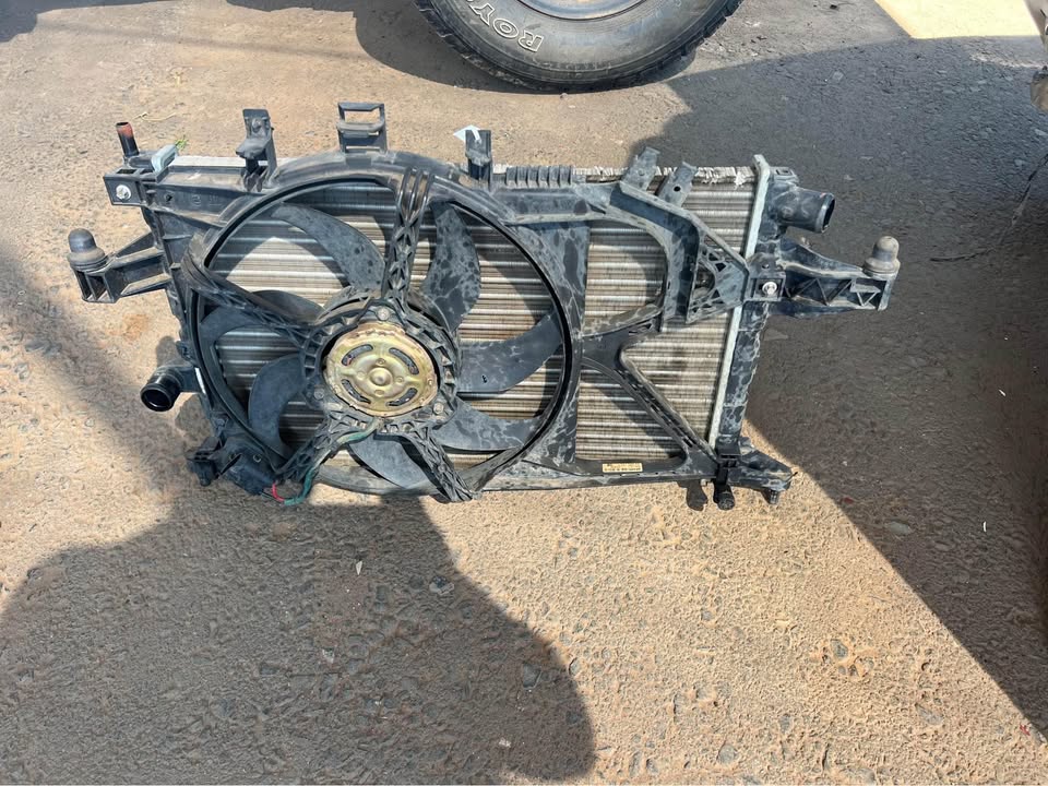 OPEL GAMMA RADIATOR WITH FAN CALL OR WHATSAPP  or - Private Seller