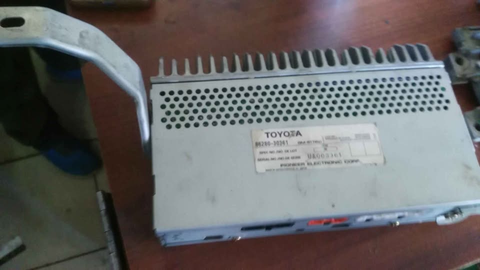 Lexus GS300 Sound Amplifier