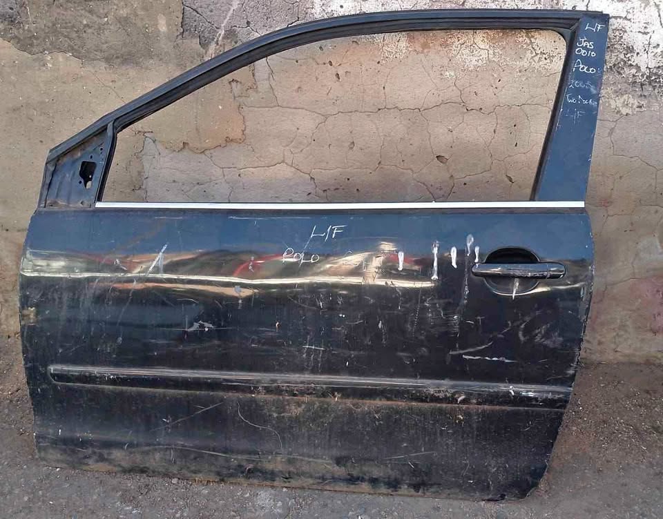 Vw polo 2005 2 door LHS door