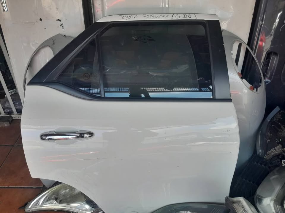 Toyota Fortuner GD6 Door - Private Seller Toyota Fortuner GD6 Door - Private Seller
