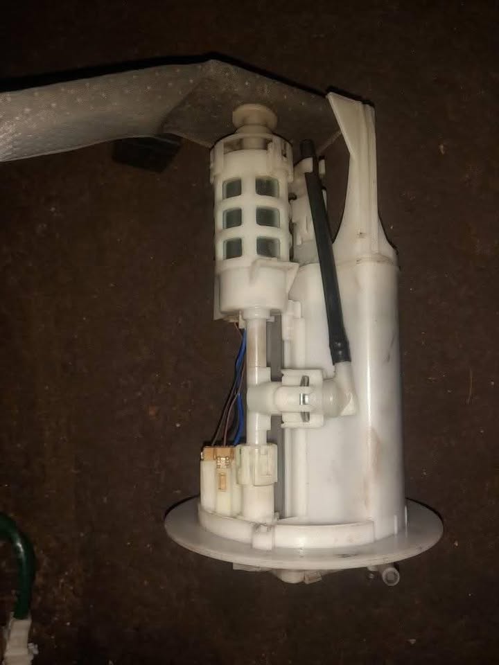 TOYOTA ETOS PETROL PUMP - Private Seller TOYOTA ETOS PETROL PUMP - Private Seller