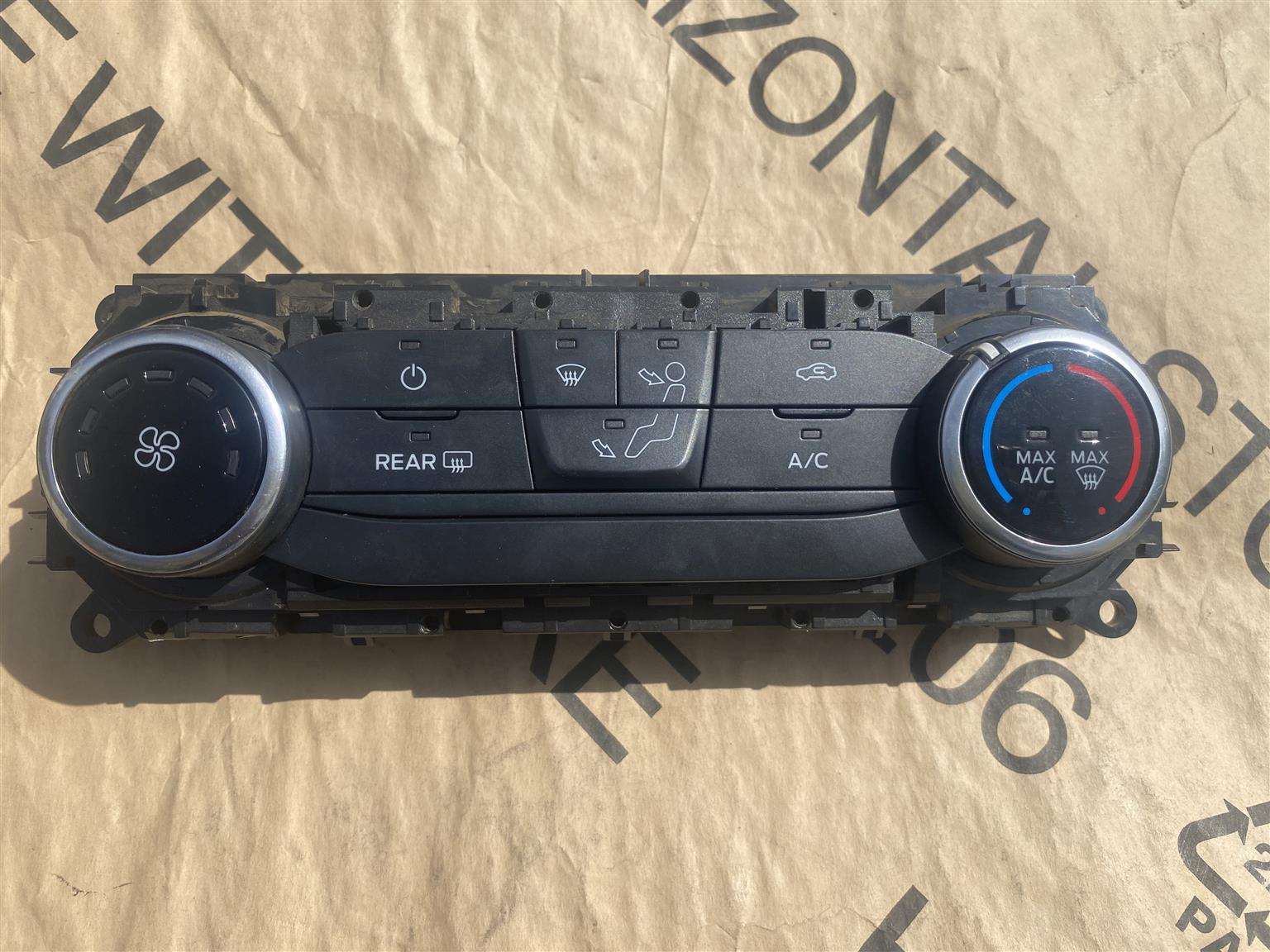 2019 FORD ECOSPORT AC HEATER CLIMATE CONTROL UNIT FOR SALE.IN PRISTINE CONDITION - Private Seller 2019 FORD ECOSPORT AC HEATER CLIMATE CONTROL UNIT FOR SALE.IN PRISTINE CONDITION - Private Seller