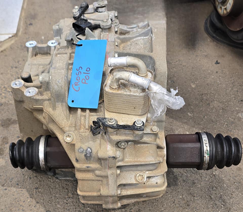 Volkswagen Polo Cross 1.6 Auto Gearbox For Sale Call or Whatsupp - Private Seller