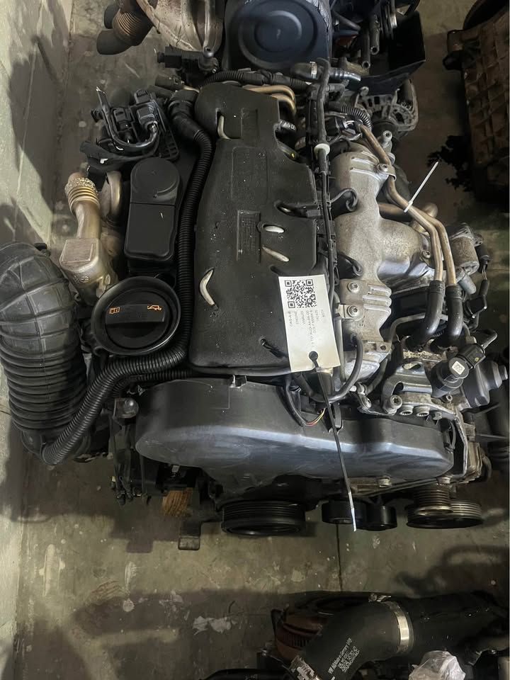 CAG ENGINE  2.0 TDI AUDI A4 A6 Q5 GOLF MK6 - Private Seller
