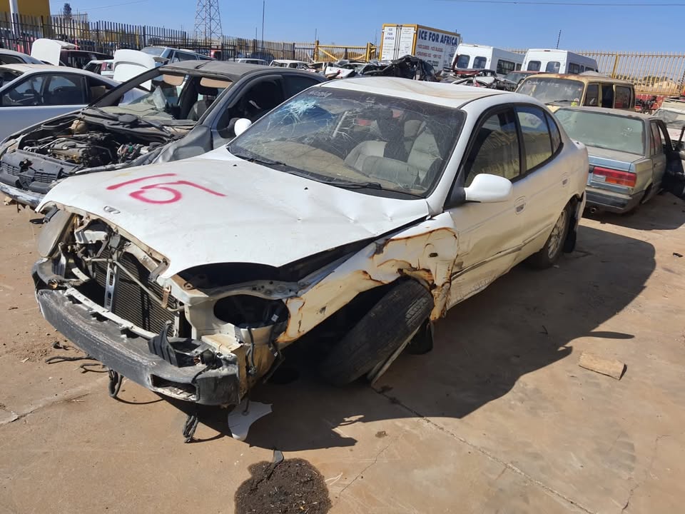 Daewoo Leganza Stripping For Spares - Private Seller