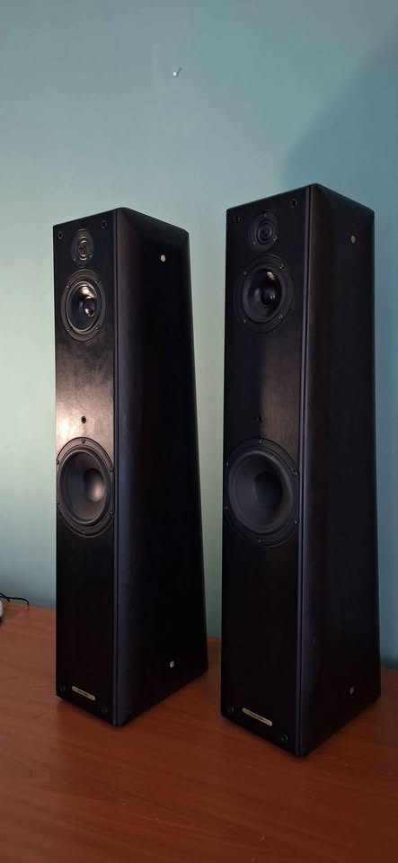 Sonus Faber Toy Tower speakers