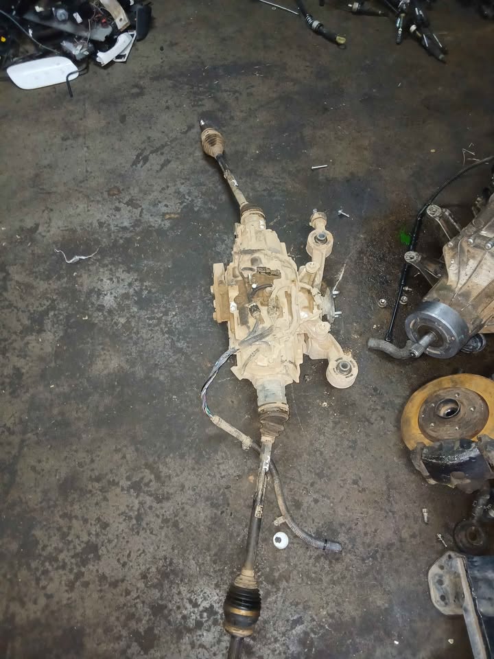 Toyota rav4 new shape rear caliper - Private Seller Toyota rav4 new shape rear caliper - Private Seller