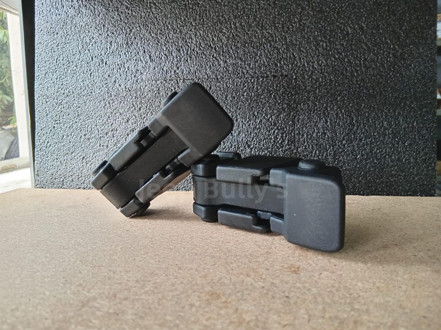 Jeep Wrangler Bonnet Latch Set For Sale - Private Seller Jeep Wrangler Bonnet Latch Set For Sale - Private Seller