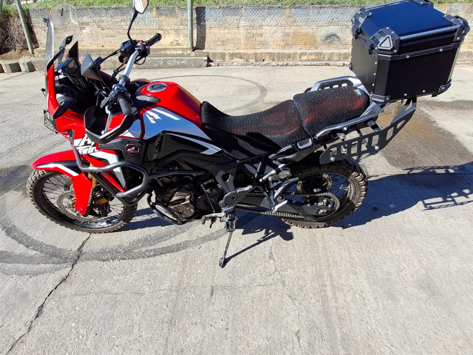 Used 2016 Honda CRF - Private Seller Used 2016 Honda CRF - Private Seller