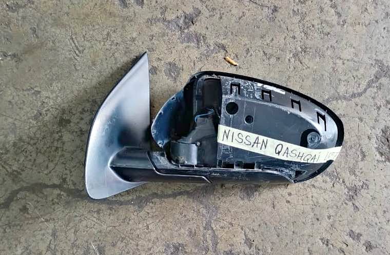 Nissan Qashqai side mirror - Private Seller Nissan Qashqai side mirror - Private Seller