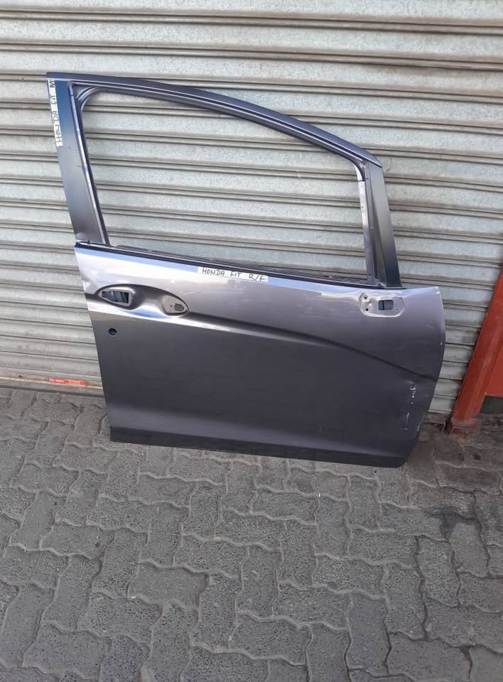 Honda Lit Right front door - Private Seller Honda Lit Right front door - Private Seller