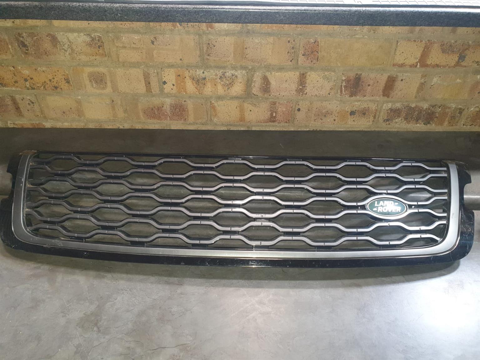 2018 Range Rover Sport Facelift Radiator Grille For Sale - Private Seller