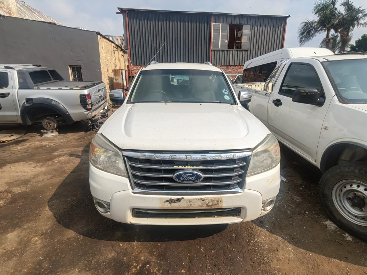 Stripping for Spares – Ford Everest 3.0 TDCi XLT 2012 Diesel Manual