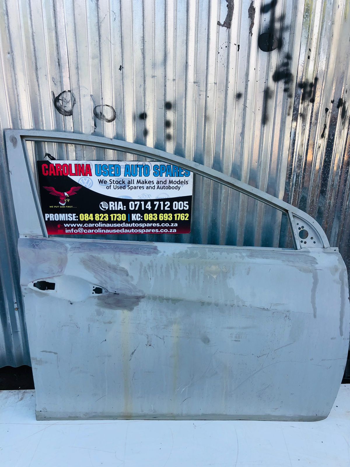 Hyundai Elantra Right Hand Front Door - Private Seller Hyundai Elantra Right Hand Front Door - Private Seller