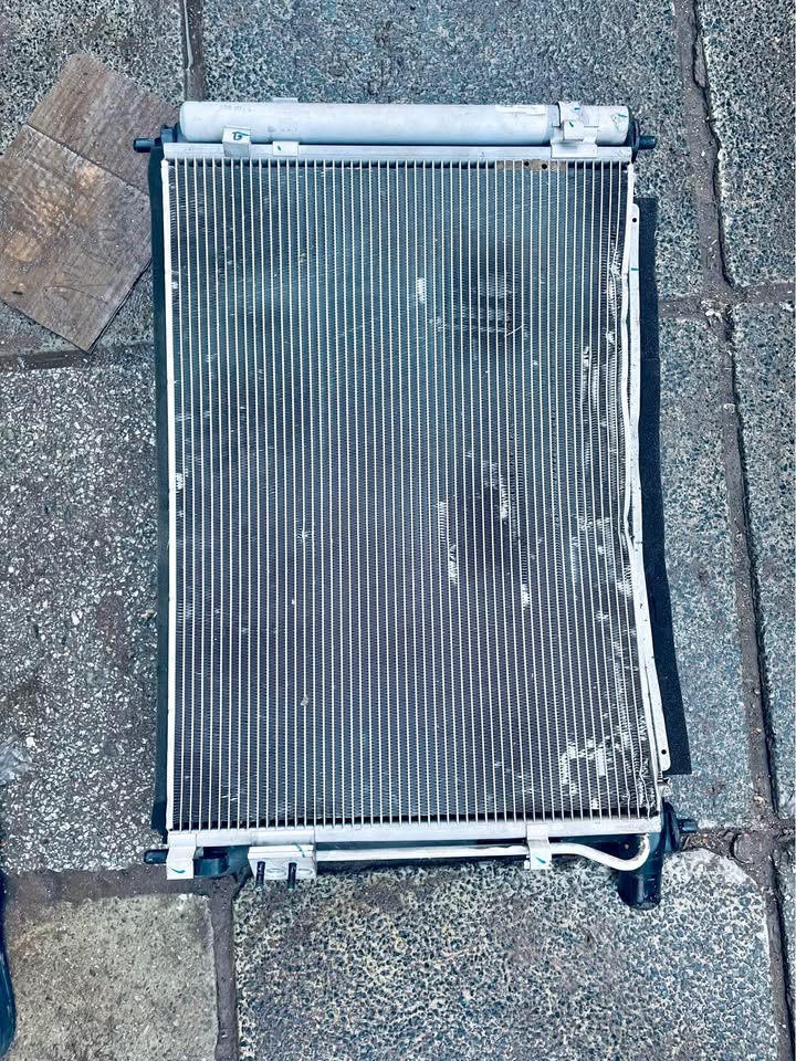 Hyundai i20 radiator and condenser 2020 - Private Seller Hyundai i20 radiator and condenser 2020 - Private Seller