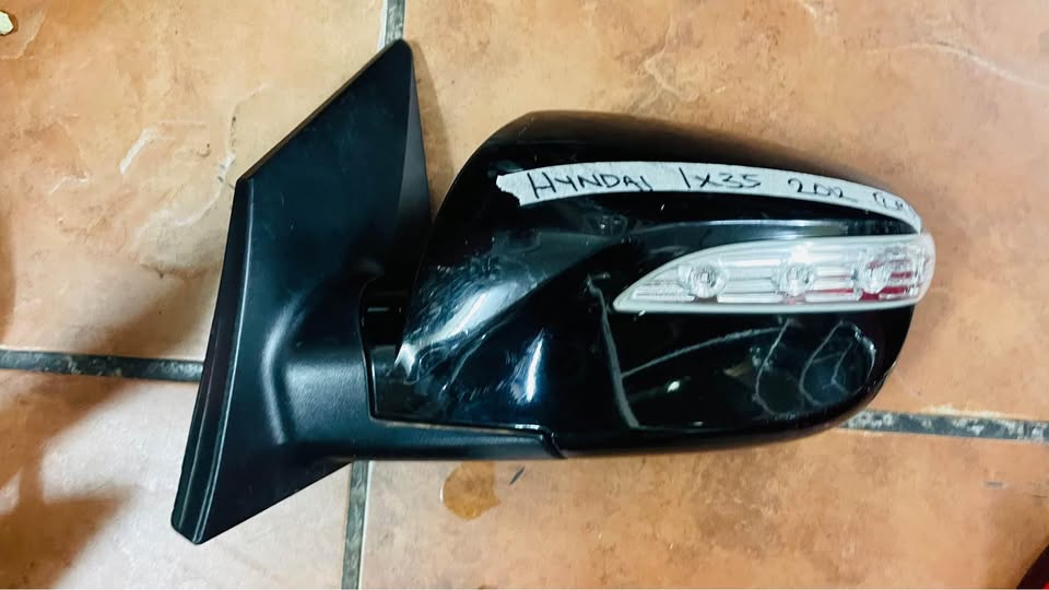 Hyundai ix35 side mirror 2012 - Private Seller Hyundai ix35 side mirror 2012 - Private Seller