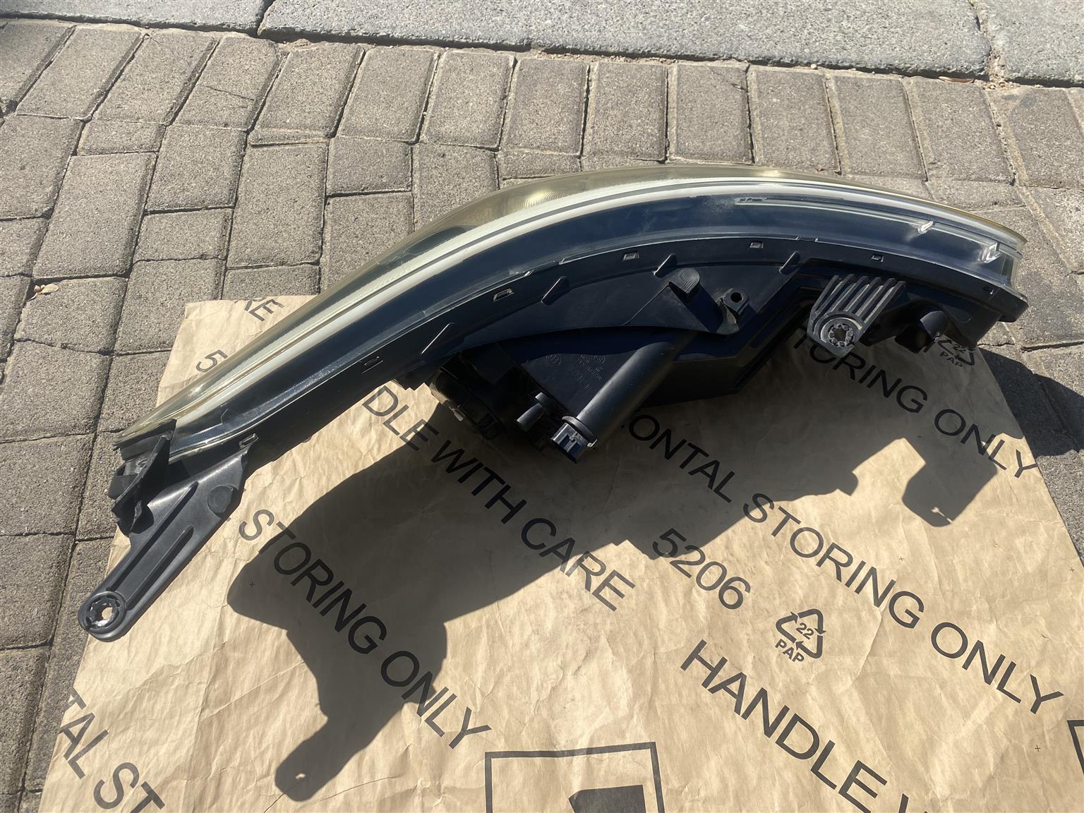 2019 HYUNDAI I20 HEADLIGHT LEFT SIDE FOR SALE. IN PRISTINE CONDITION - Private Seller 2019 HYUNDAI I20 HEADLIGHT LEFT SIDE FOR SALE. IN PRISTINE CONDITION - Private Seller