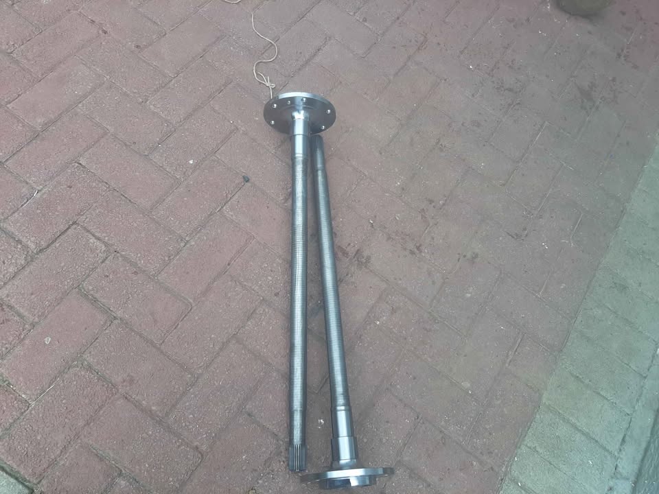 TOYOTA NISSAN, HILUX, ISUZU, ETC REAR SIDE SHAFTS. NEW MODELS. FOR VARIOUS OTHER CARS TOO. - Private Seller