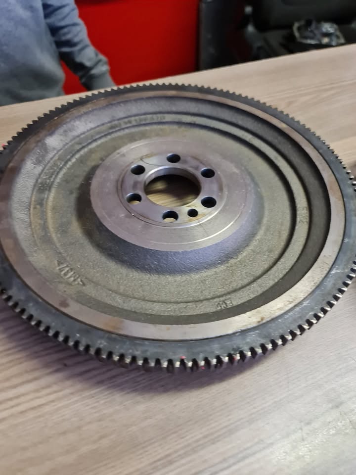 2017 RENAULT SANDERO 900T CLUTCH KIT IN EXCELLENT CONDITION - Private Seller
