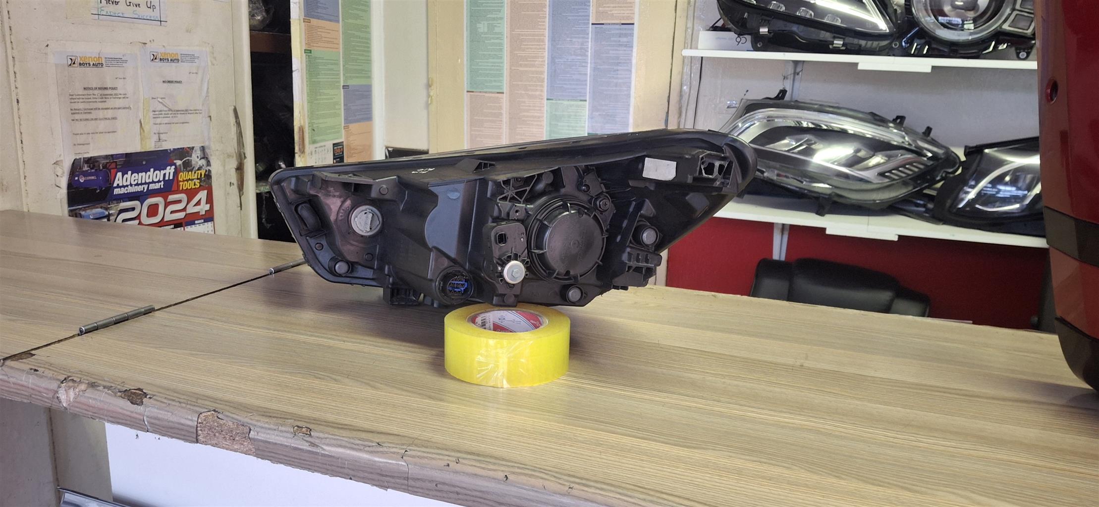 2018 KIA RIO HEADLIGHT RIGHTSIDE AVAILABLE FOR SALE - Private Seller 2018 KIA RIO HEADLIGHT RIGHTSIDE AVAILABLE FOR SALE - Private Seller