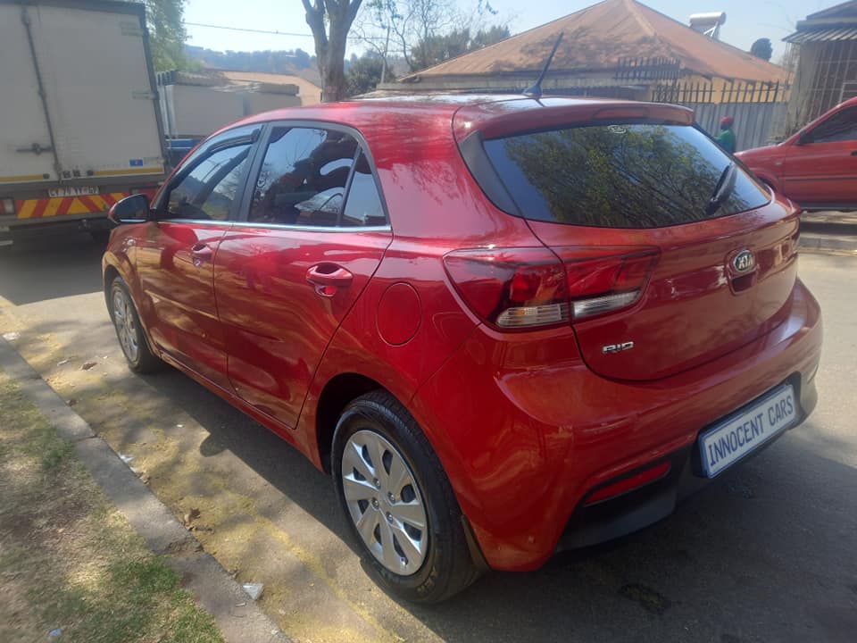2019 KIA RIO HATCHBACK 2.0 ENGINE PETROL, MANUAL, MILEAGE 87000KMS, MAROON COLOR