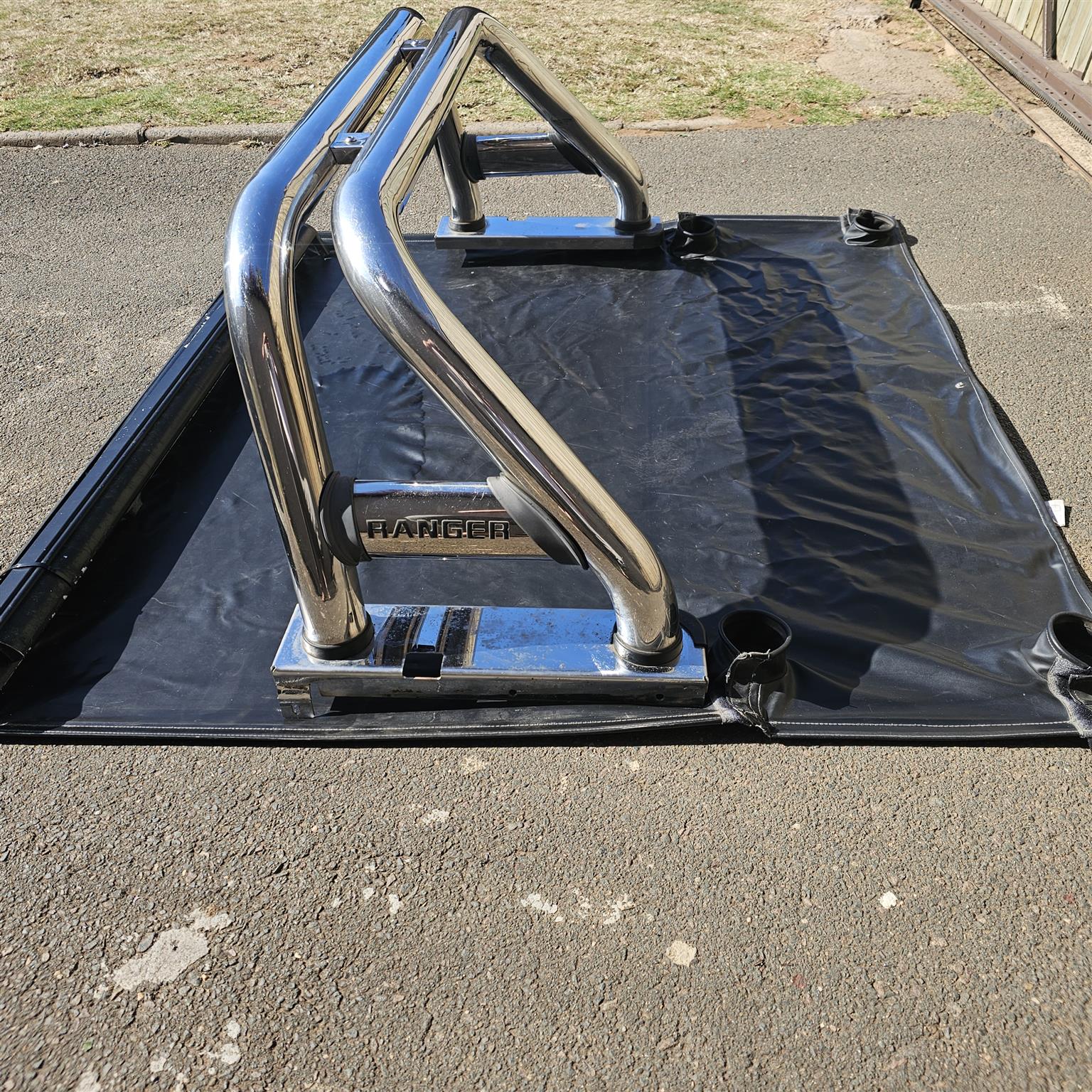 FORD RANGER Rollbar and clip on tonneau cover - Private Seller FORD RANGER Rollbar and clip on tonneau cover - Private Seller