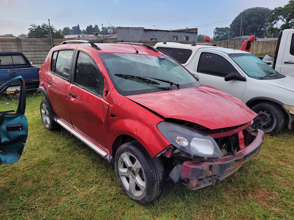 Renault Sandero Stripping for Spares - Private Seller Renault Sandero Stripping for Spares - Private Seller