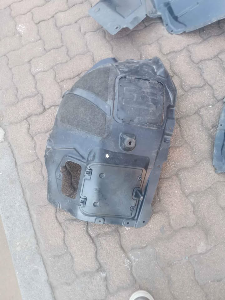 BMW G30 left front fender liner - Private Seller BMW G30 left front fender liner - Private Seller
