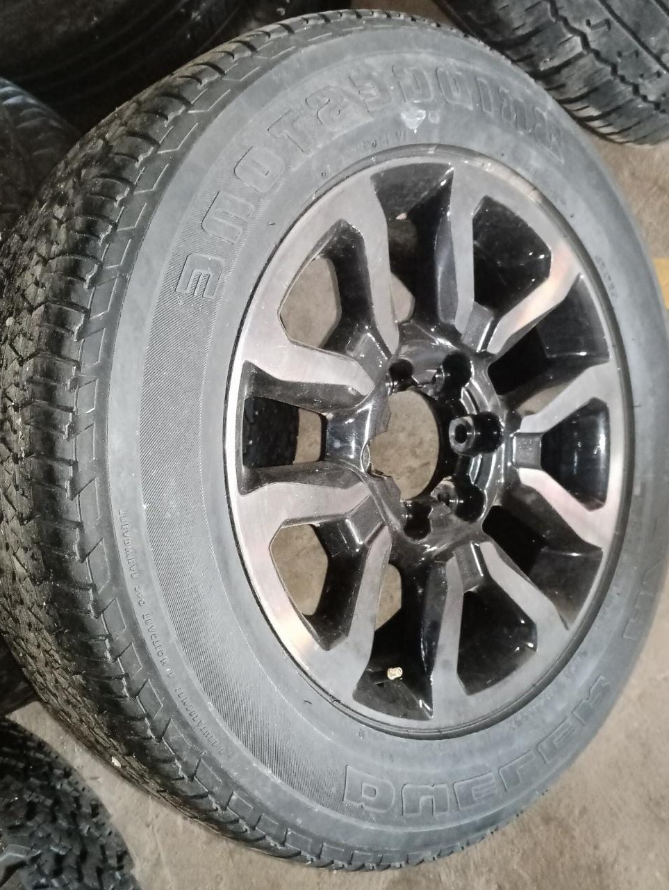 18 inch Toyota Legend 50 Rs original mag with used 265/60/18 tyre to use for spa - Private Seller 18 inch Toyota Legend 50 Rs original mag with used 265/60/18 tyre to use for spa - Private Seller