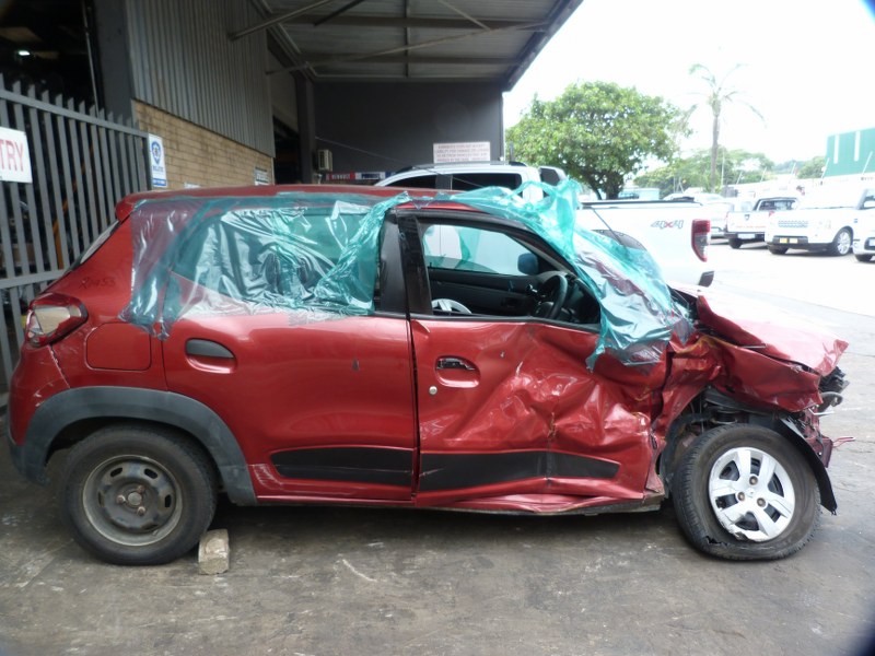 Renault Kwid 1.0 AT Red - 2018 SPARESBOYZ STRIPPING FOR SPARES - Private Seller Renault Kwid 1.0 AT Red - 2018 SPARESBOYZ STRIPPING FOR SPARES - Private Seller