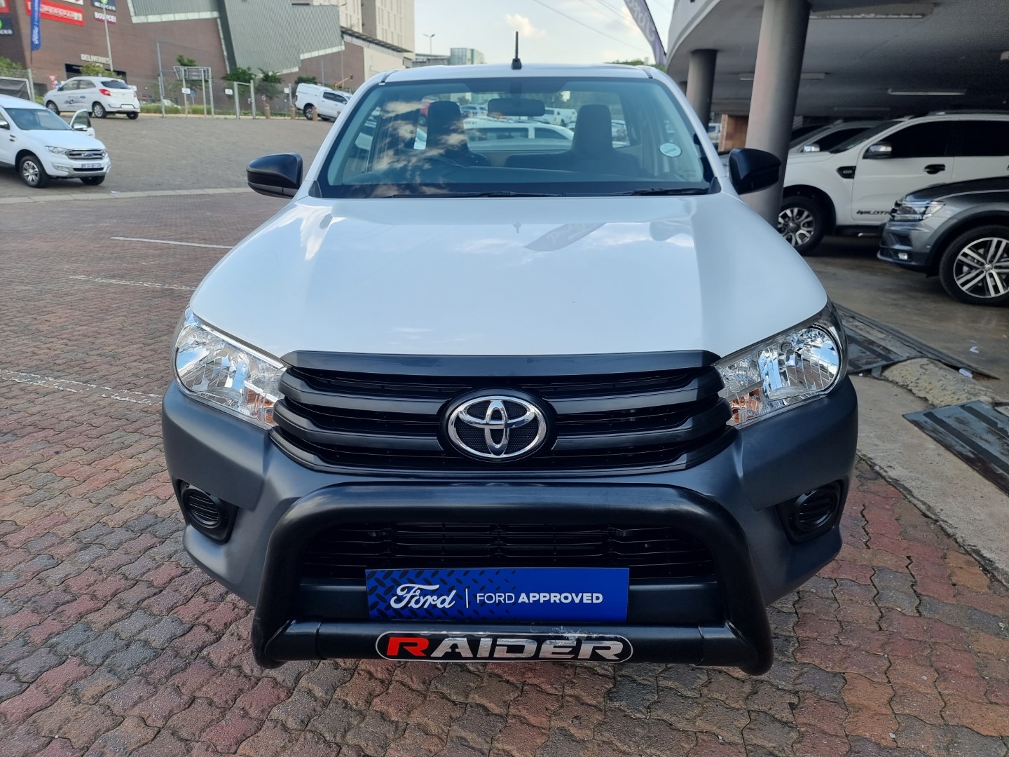 2021 Toyota Hilux 2.0 VVTi S/C A/C