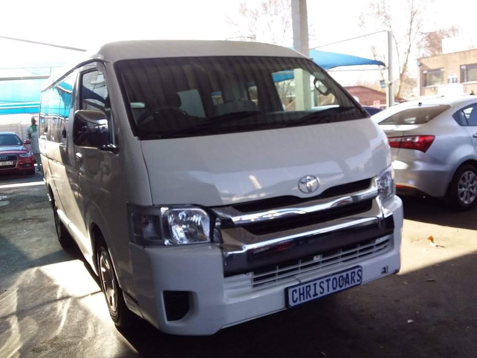 2017 Toyota Quantum 10-seater 2017
