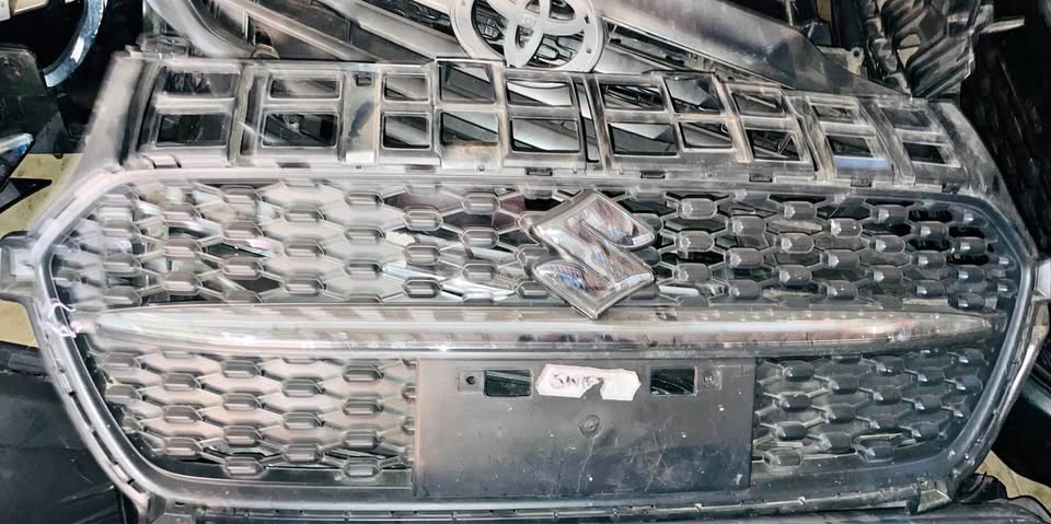 Suzuki swift grille - Private Seller Suzuki swift grille - Private Seller