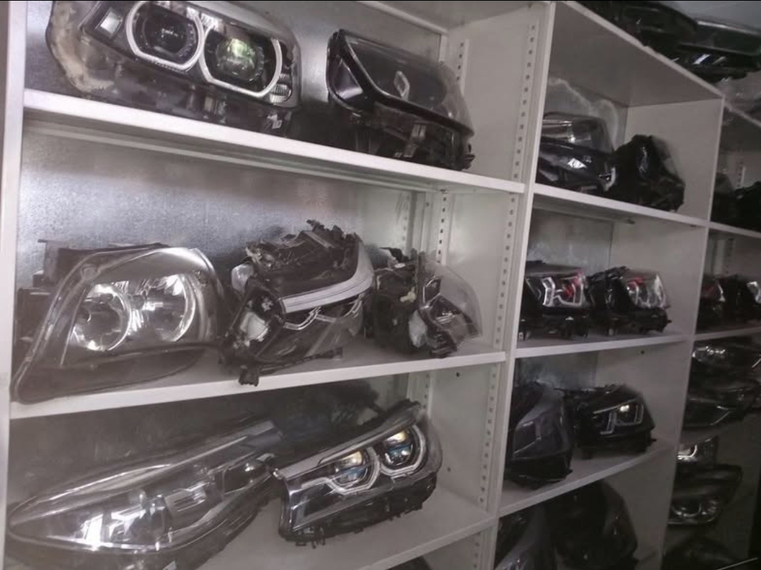 ALL BMW AND MERCEDES BENZ DIFFERENT HEADLIGHTS AVAILABLE - Private Seller