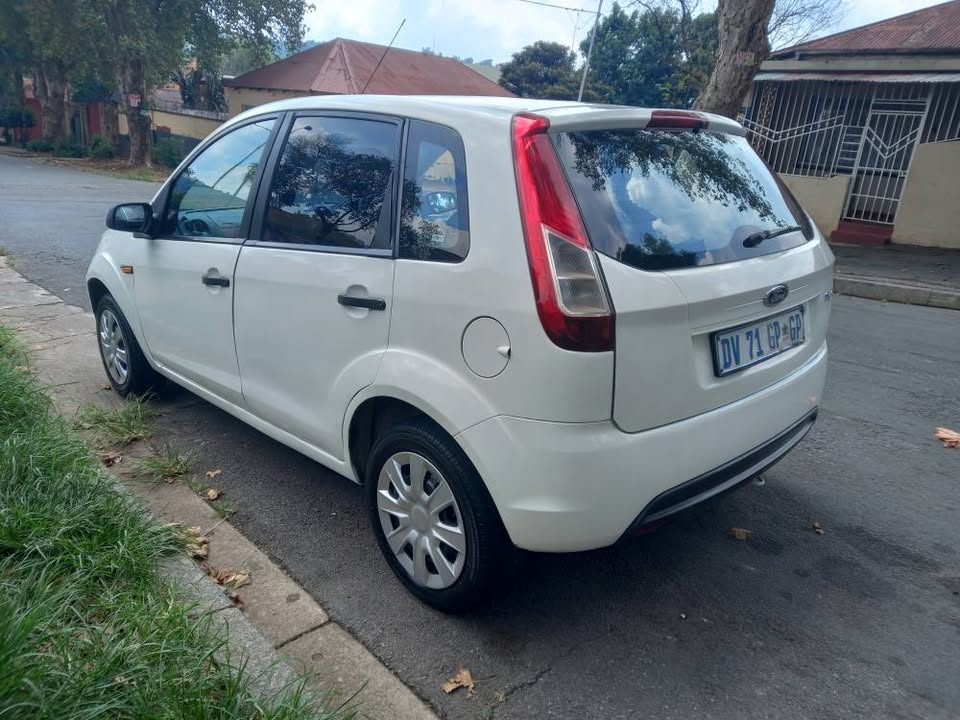 2015 FORD FIGO 1.4 PETROL, MANUAL,  White, 115000kms
