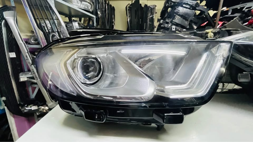 Ford EcoSport headlight - Private Seller Ford EcoSport headlight - Private Seller