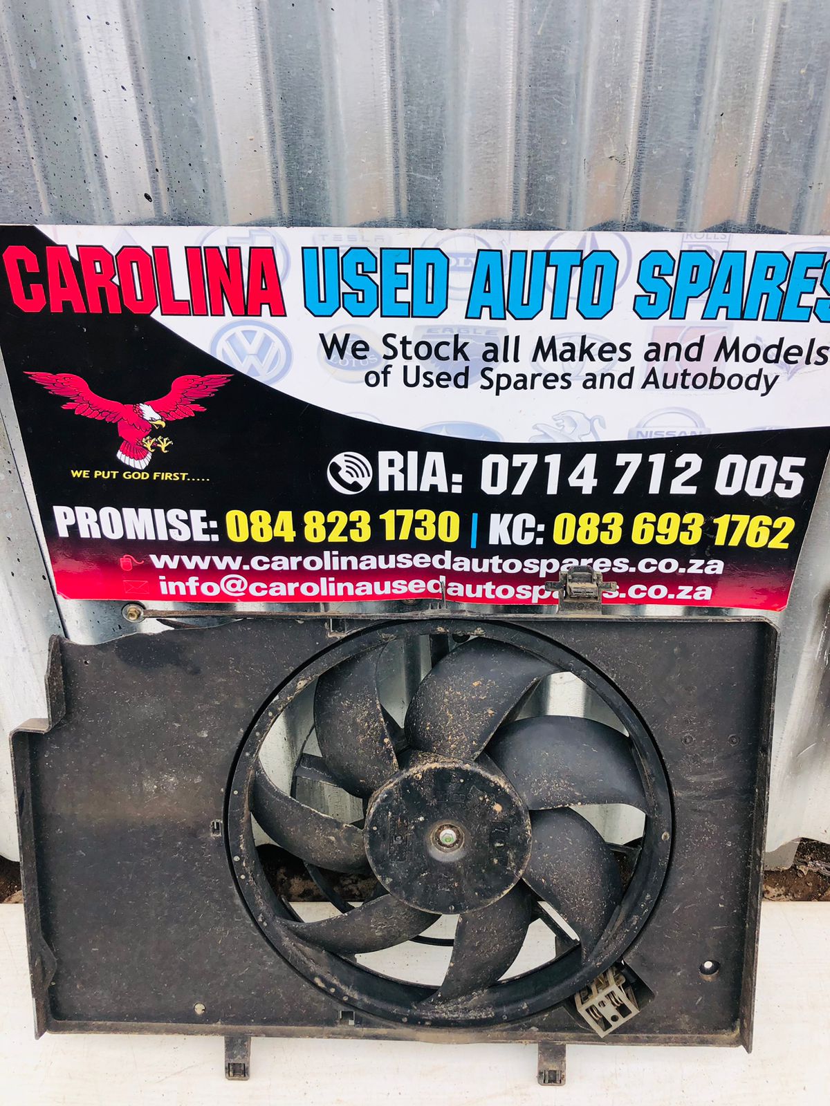 Ford fiesta fan (cowling damaged) - Private Seller Ford fiesta fan (cowling damaged) - Private Seller
