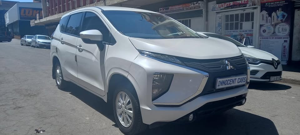 2022 MITSUBISHI XPANDER 1.5 PETROL, MANUAL TRANSMISSION WHITE COLOUR, MILEAGE 20000KM