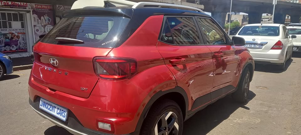 2020 HYUNDAI VENUE 1.0 PETROL, AUTOMATIC TRANSMISSION, MAROON COLOUR, MILEAGE