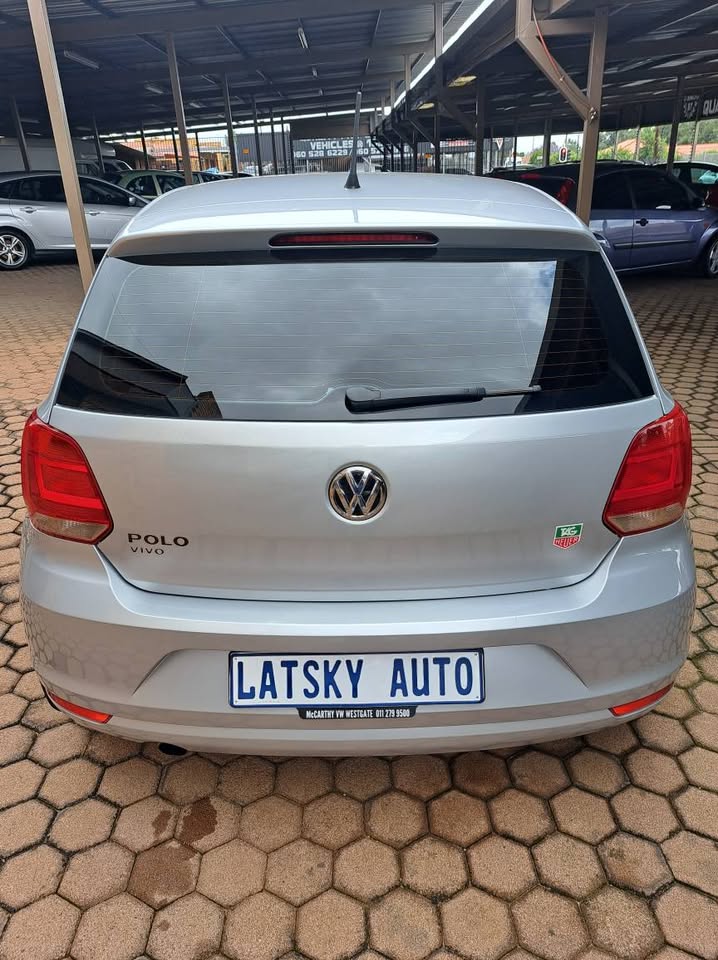Used Volkswagen Polo Vivo hatch 1.4 Conceptline - Private Seller Used Volkswagen Polo Vivo hatch 1.4 Conceptline - Private Seller