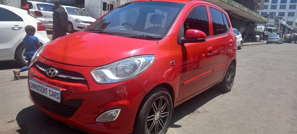 2012 HYUNDAI i10 1.2 Petrol Manual, Red Color. MILEAGE 70000km. Contact Inno