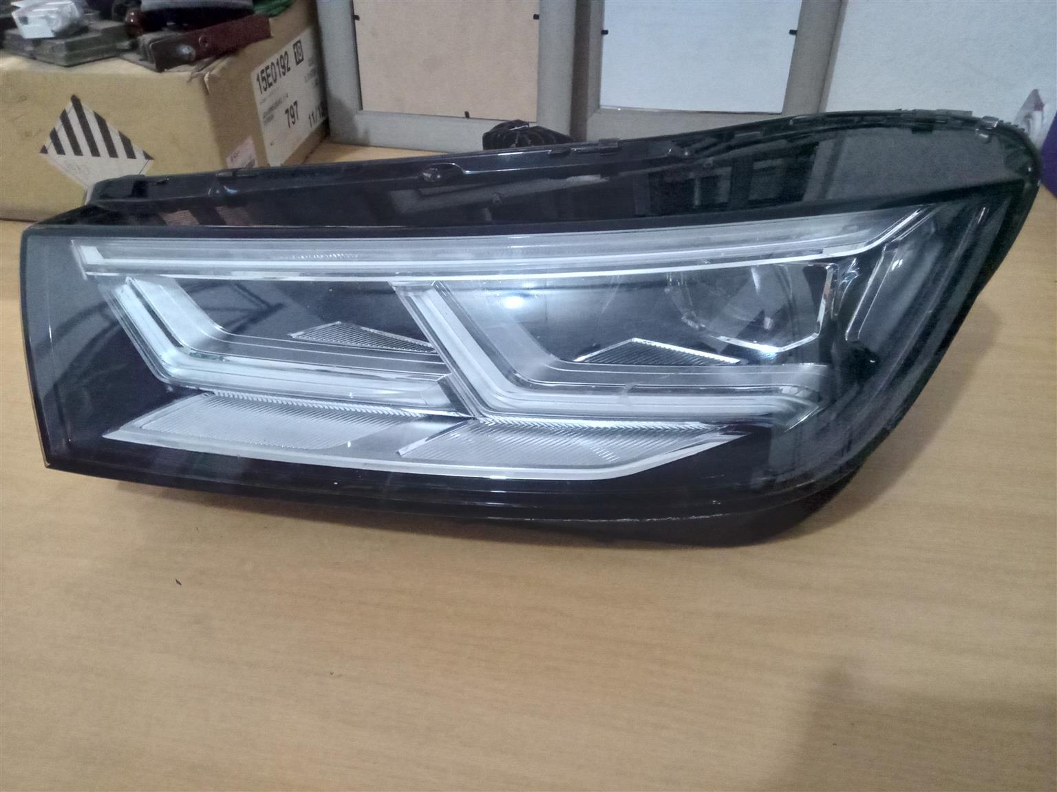 2018-2020 Audi Q5 Headlight - Private Seller 2018-2020 Audi Q5 Headlight - Private Seller