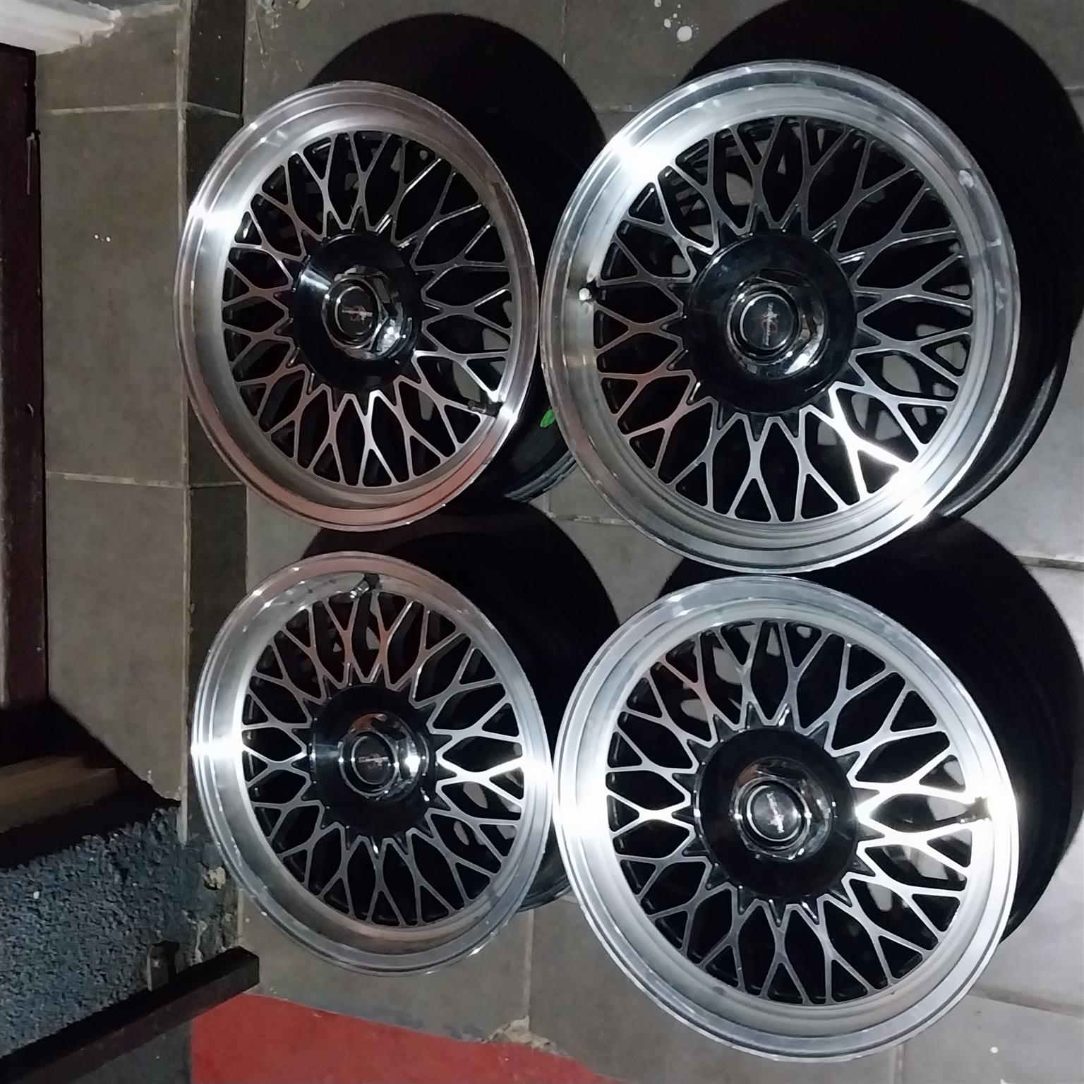 Car Rims/Mags