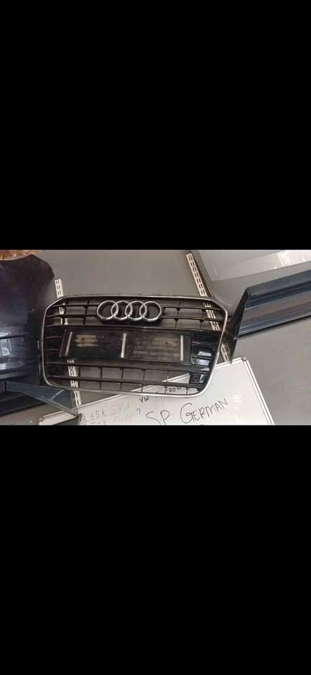 Audi Q5 Grill for Sale - Private Seller Audi Q5 Grill for Sale - Private Seller