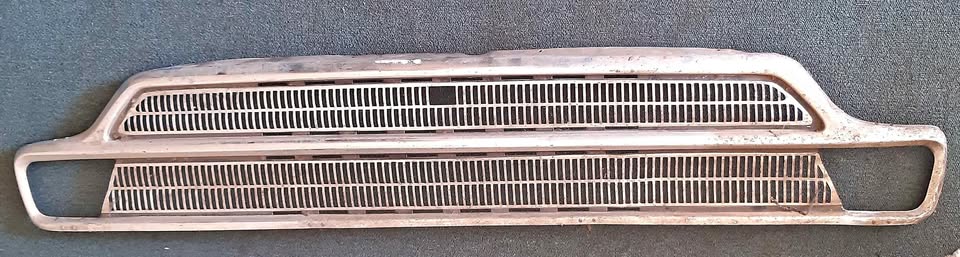 Ford Cortina MK1 Airflow Front Grill. - Private Seller